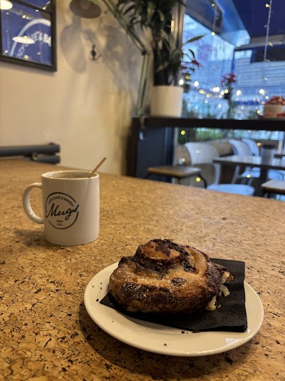 Mugs & co. Cozy cafe and Bakery atmosphere