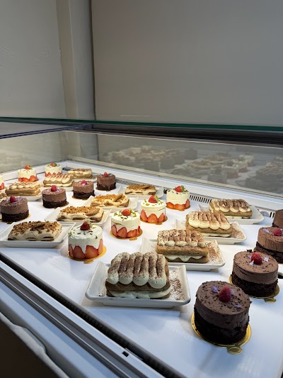 Velora Café Pâtisserie atmosphere