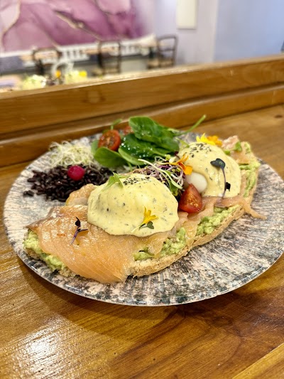 Lyere | Pastelería, Cafetería & Brunch atmosphere
