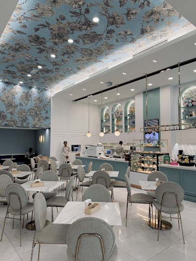 Imoment Café At Bangsar South atmosphere