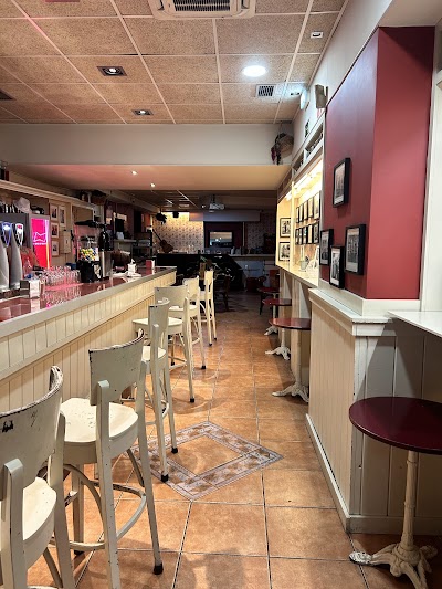 Drink Planet Cocktail & Coffee in Gijón