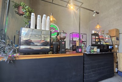 Happysad Coffee Roasters atmosphere