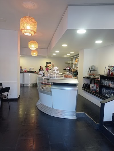 Moonrise Café in Rome