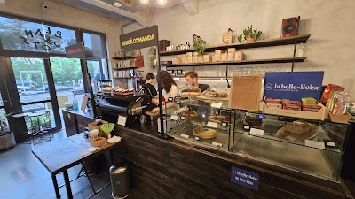 Beans & Dots coffee