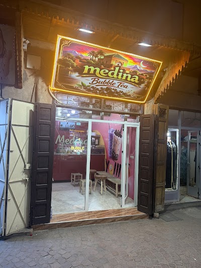 Medina bubble tea and food in Marrakesh