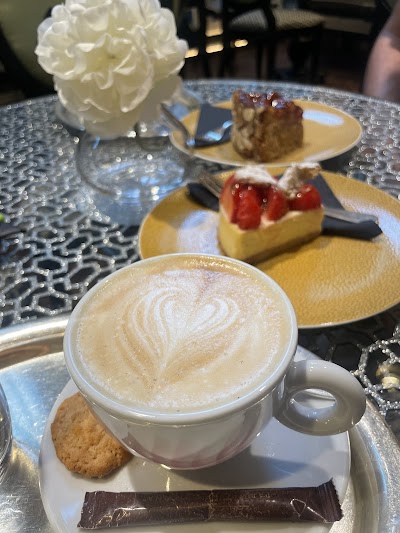 Café Am Hof. atmosphere