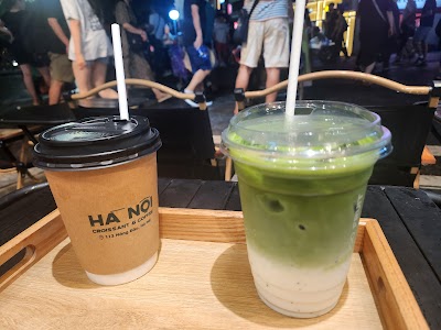 Hanoi Croissant & Coffee atmosphere