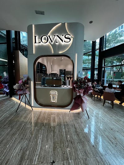 LOVNS COFFEE MIDVALLEY - Best Coffee In Midvalley atmosphere