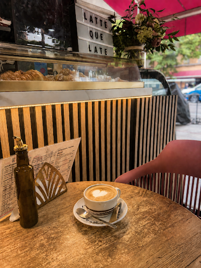 Latte Que Late Coffee & Bakery in Madrid