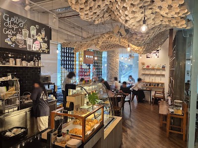 Gallery Drip Coffee atmosphere