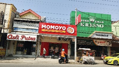 MOMOYO Bandasari