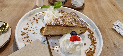 Harry’s coffee & brunch atmosphere