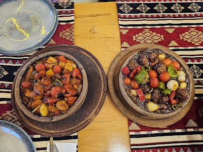 OLD KONAK CAFE RESTAURANT atmosphere