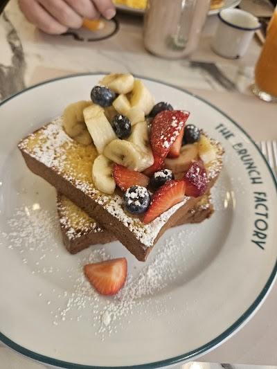 The Brunch Factory atmosphere