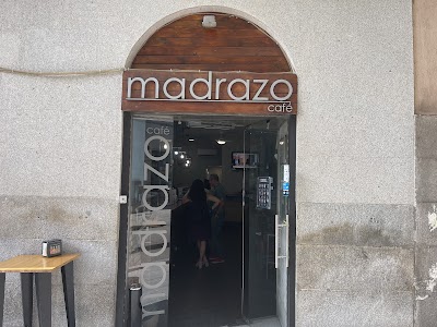 Café Madrazo atmosphere