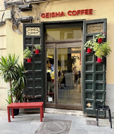 Interior of Geisha Coffee in Madrid