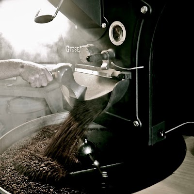 Meke Coffee Roasters Ibiza atmosphere