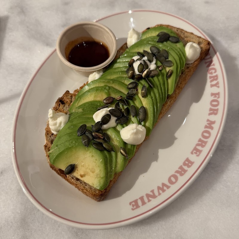 Brownie Coffee Club atmosphere