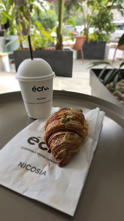 écru. atmosphere