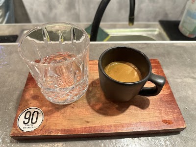 90's Coffee Roasters atmosphere