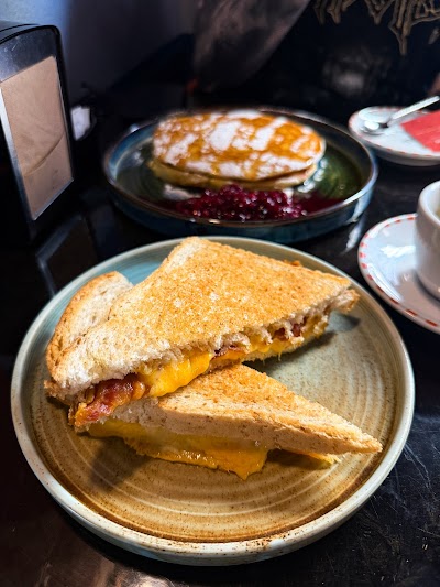 Cafezal Brunch & Specialty Coffee Hub atmosphere