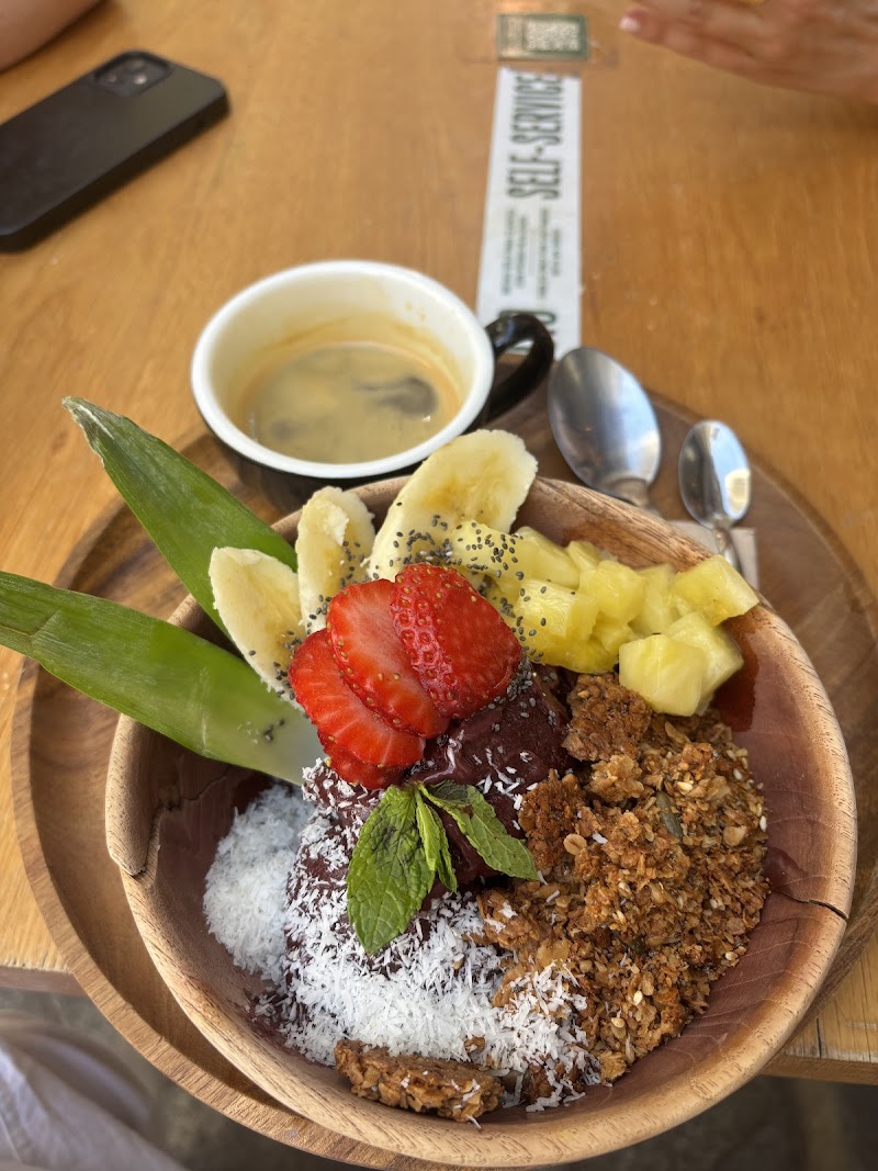 Jester Specialty Coffee & Açai atmosphere