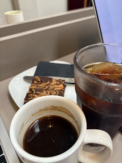 Clement & Pekoe coffee