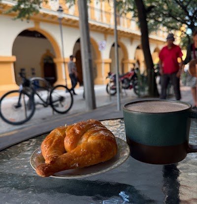 MASHIATO Coffee + Bakery & Fun coffee