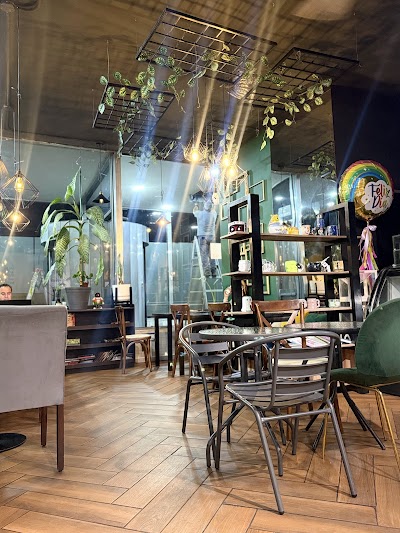 MASHIATO Coffee + Bakery & Fun atmosphere