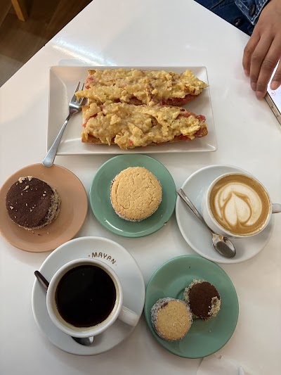 Specialty Coffee MAYAN ☕🥐 atmosphere