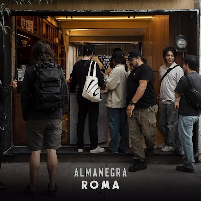 Almanegra Café atmosphere