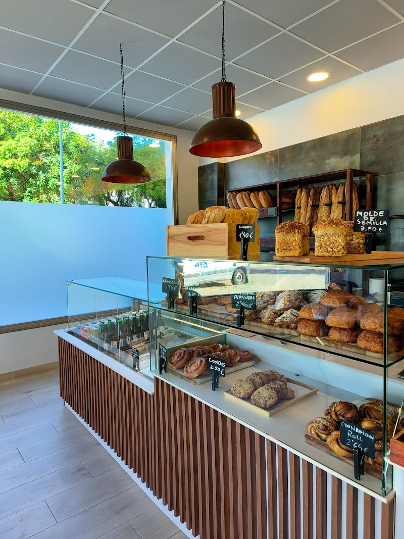 KEKI Coffee & Bakery