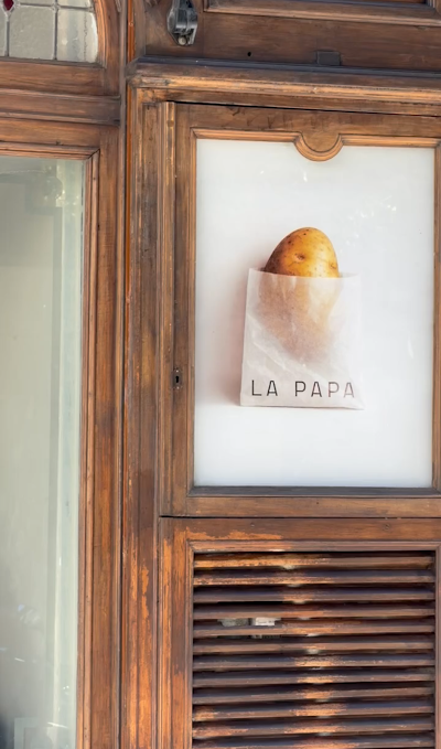 LA PAPA Madrid atmosphere