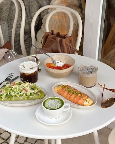 Senzi: kitchen•coffee•matcha coffee