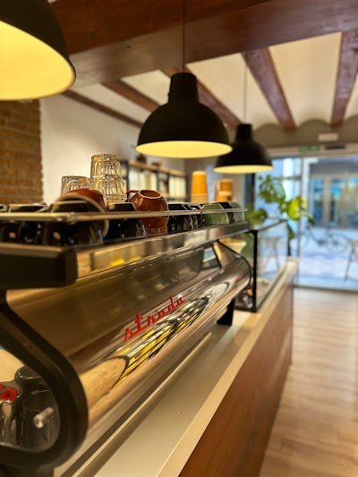 I`N Coffee&Tea - Café de especialidad in Valencia