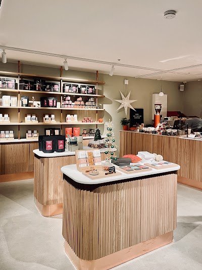 Fjåk chocolate shop & café