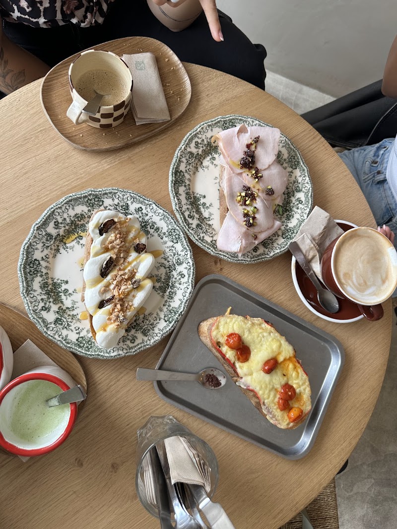 CAFE&DEPORTE Maison Savannah Studio coffee