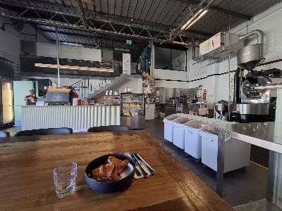 King Carlos Coffee Roasters atmosphere