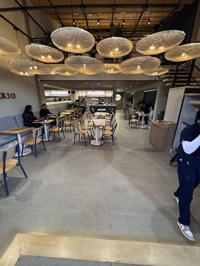 Libertario Coffee Roasters - Calle 140 atmosphere