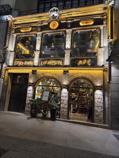 Catedral Café atmosphere