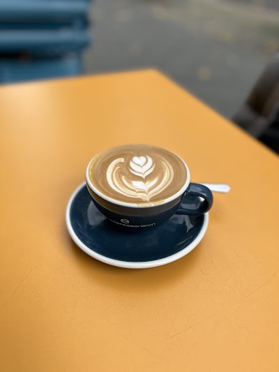 die espressonisten | Store, Craft Coffeeshop & La Marzocco Showroom atmosphere