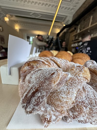 Roasters - Artisan Cafe coffee