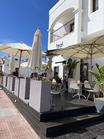 Musset Ibiza: Restaurante y Cafetería atmosphere