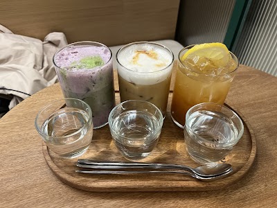 Latte Latte Coffee Crafters atmosphere