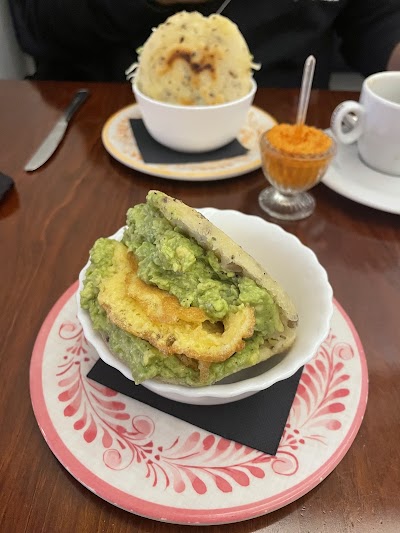 Cafetín atmosphere