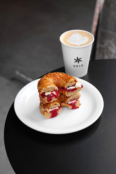 VEIA Café & Clubhouse atmosphere