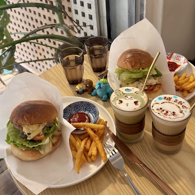 嗯哼咖啡食堂(Uh huh cafe) atmosphere