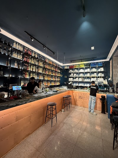 Specia Atelier Bar atmosphere