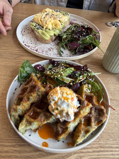 Camino Brunch & Coffee atmosphere