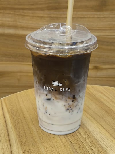 PEDAL CAFE atmosphere